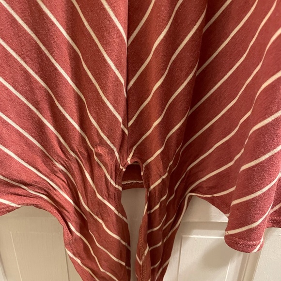 Long Sleeve V Neck Salmon and White Top- S/M - Picture 4 of 4